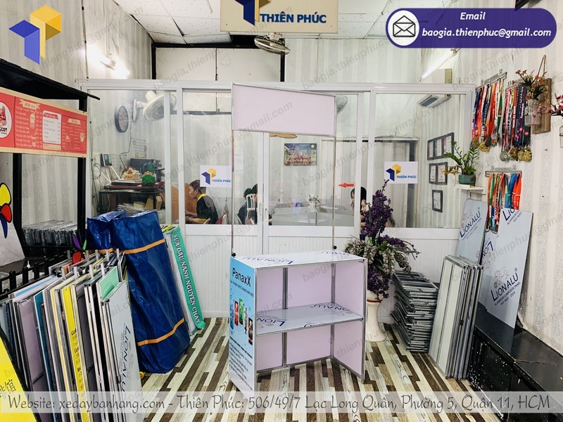 booth-quang-cao-lap-rap-re