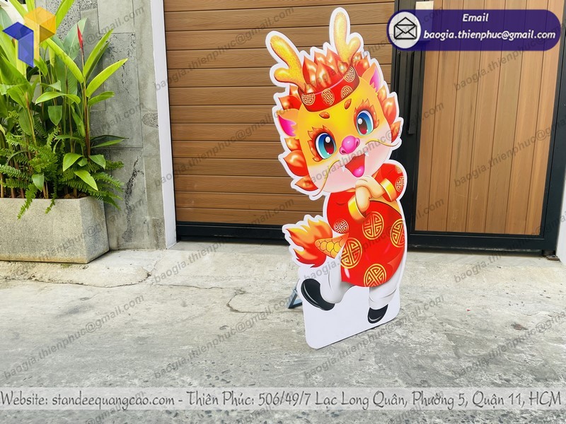 standee-mo-hinh-nam-giap-thin-dep