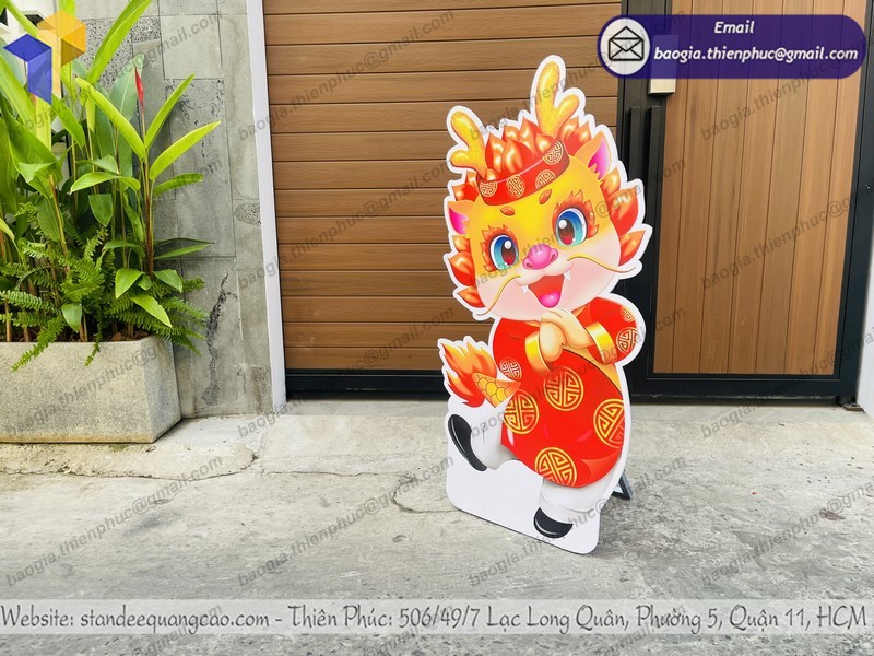 standee-mo-hinh-nam-giap-thin