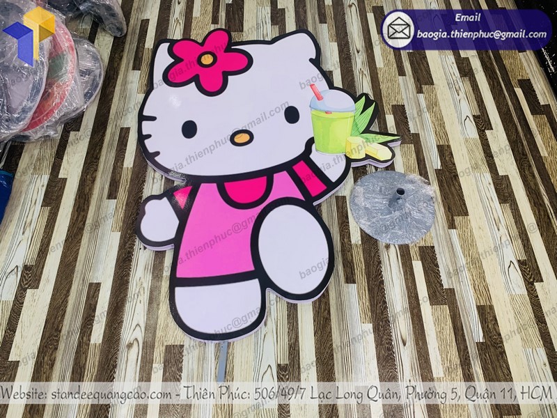 standee-hello-kitty-mo-hinh-re
