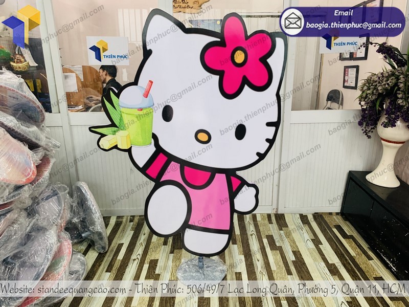 standee-hello-kitty-mo-hinh